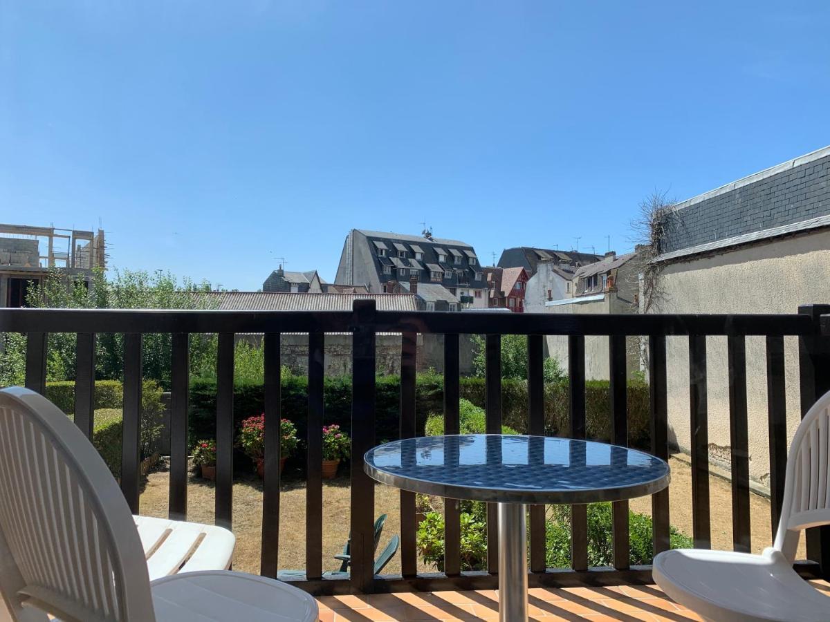 Cosy T2 Terrasse Sud - Centre Deauville Et Hippodrome Esterno foto